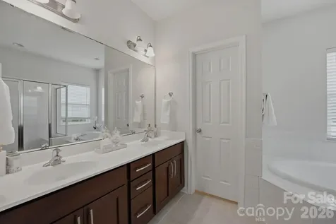 6226 Rockefeller Lane Charlotte NC 28210