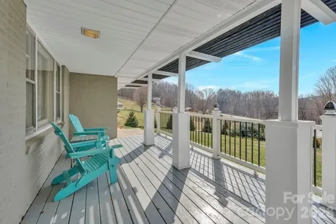 11974 Us Highway 421 Highway N Zionville NC 28698