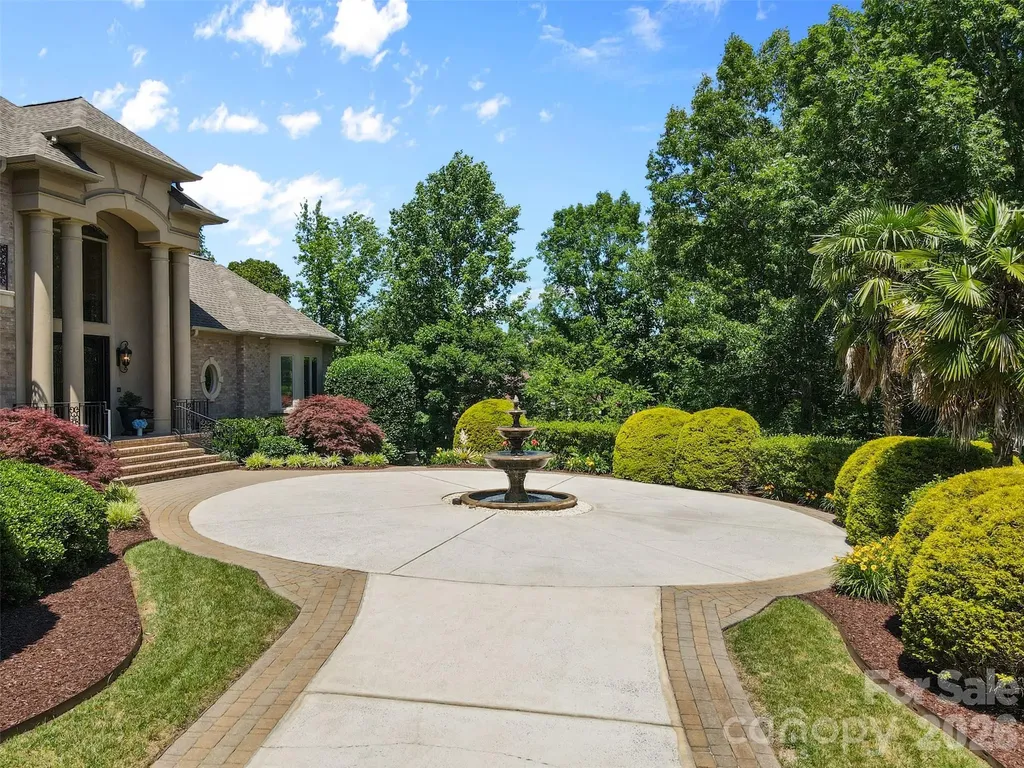 1405 Saratoga Woods Drive Waxhaw NC 28173
