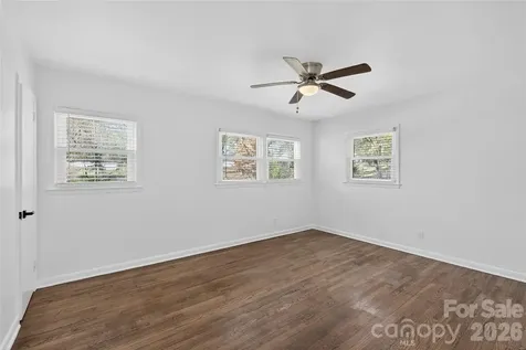 5412 Milhaven Lane Charlotte NC 28269
