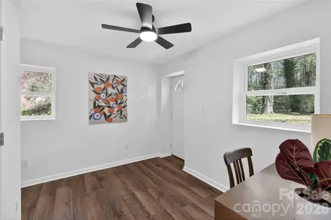 5412 Milhaven Lane Charlotte NC 28269