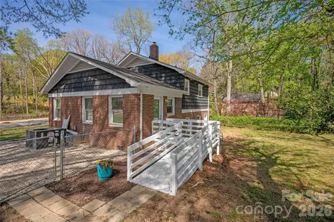 5412 Milhaven Lane Charlotte NC 28269