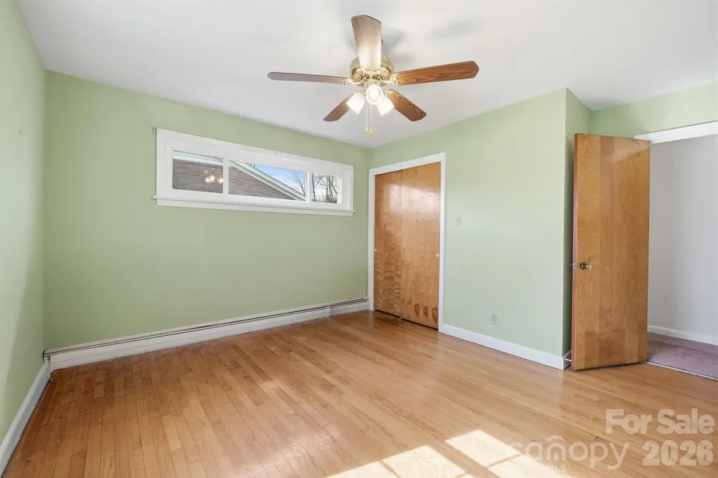 513 2nd Avenue Place NE Conover NC 28613