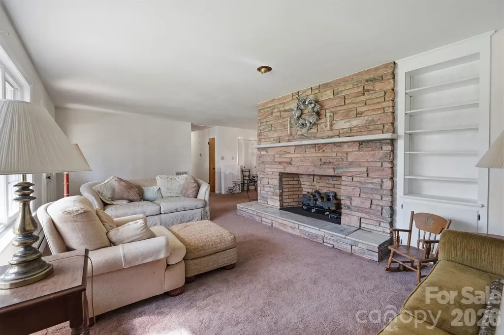 513 2nd Avenue Place NE Conover NC 28613