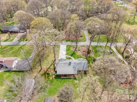 513 2nd Avenue Place NE Conover NC 28613