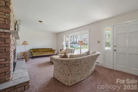 513 2nd Avenue Place NE Conover NC 28613