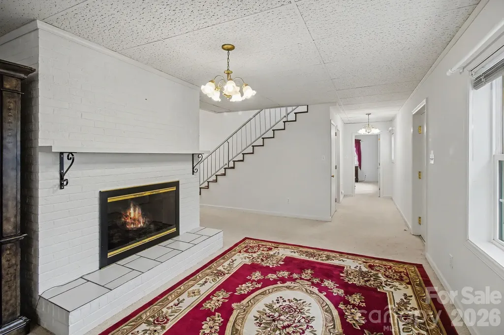 24 Church Street Weaverville NC 28787