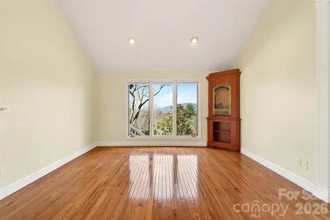 3 Tree Top Place Black Mountain NC 28711