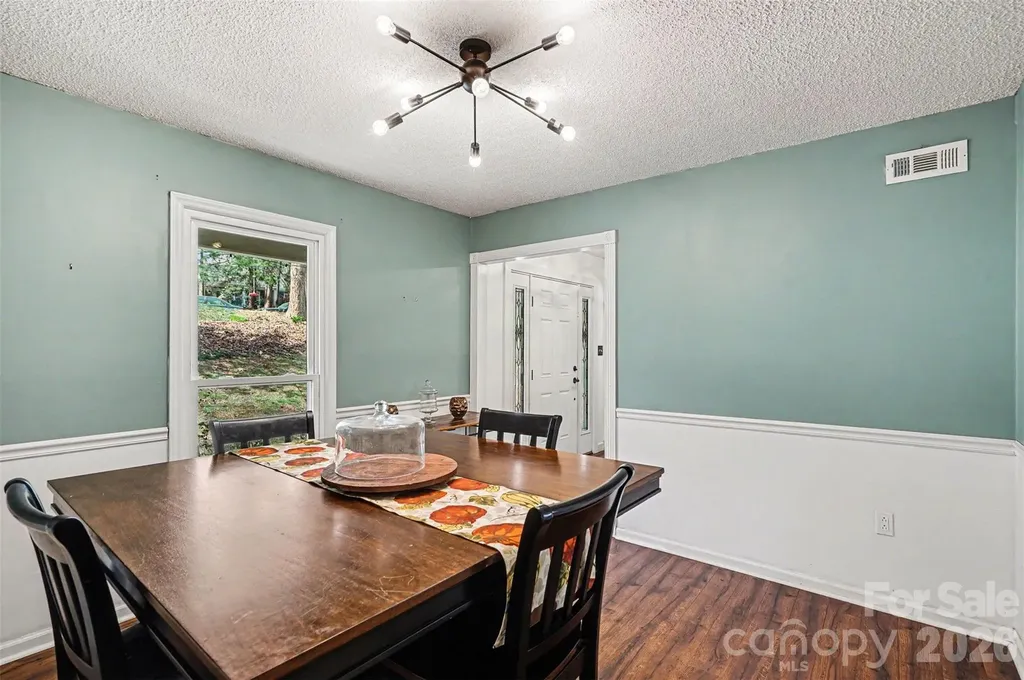 630 Silversmith Drive Charlotte NC 28270