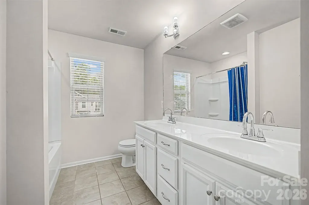 15234 Red Canoe Way Charlotte NC 28278