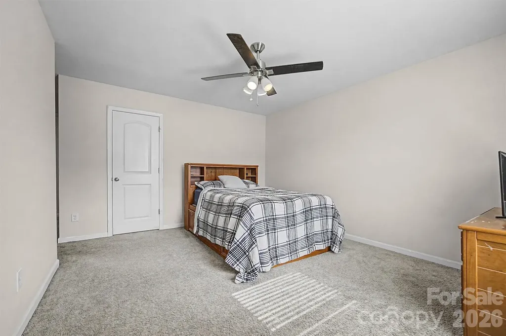 15234 Red Canoe Way Charlotte NC 28278