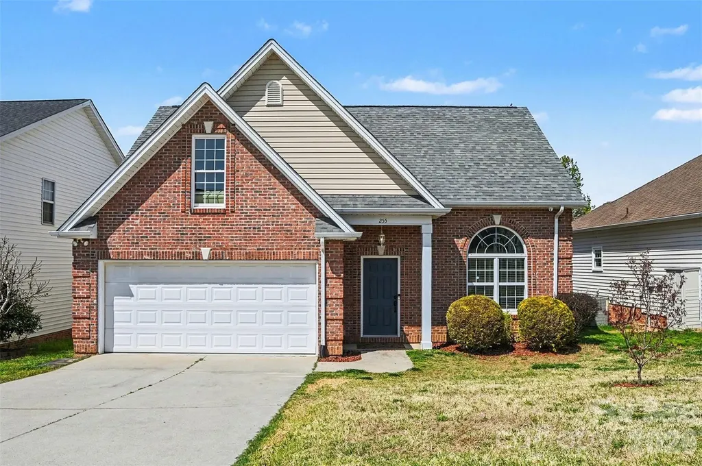 255 19th Avenue SE Hickory NC 28602