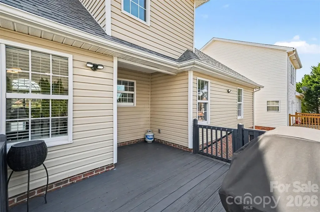 255 19th Avenue SE Hickory NC 28602