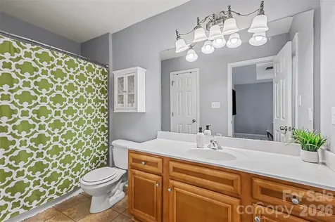 255 19th Avenue SE Hickory NC 28602