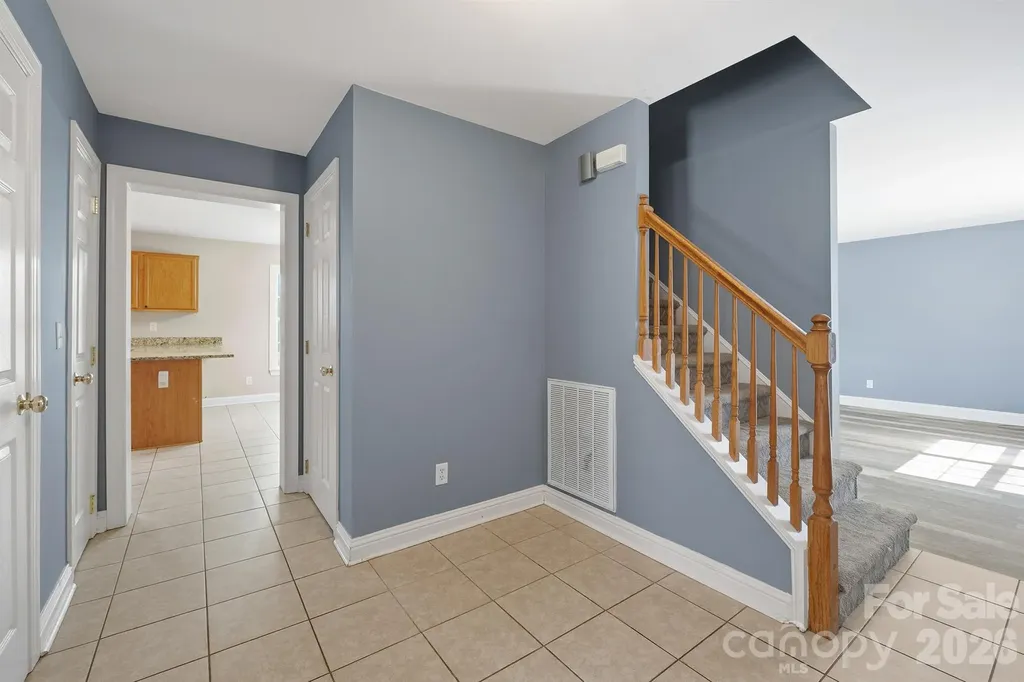 193 Red Hawk Lane Olin NC 28660