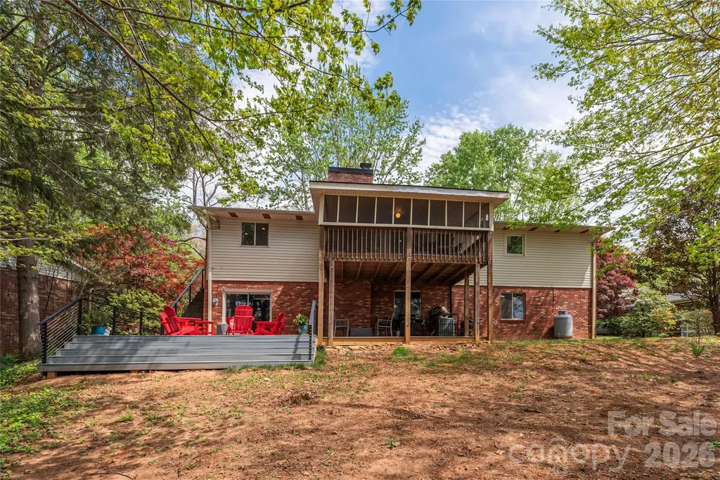 47 Deerwood Drive Asheville NC 28805