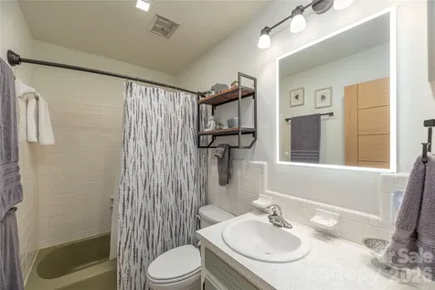 47 Deerwood Drive Asheville NC 28805
