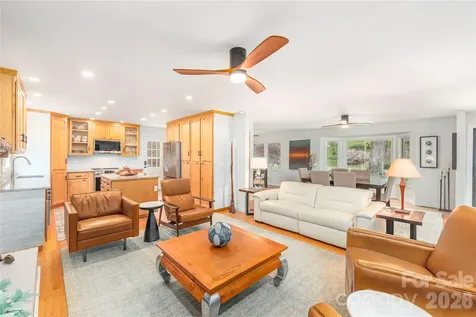 47 Deerwood Drive Asheville NC 28805