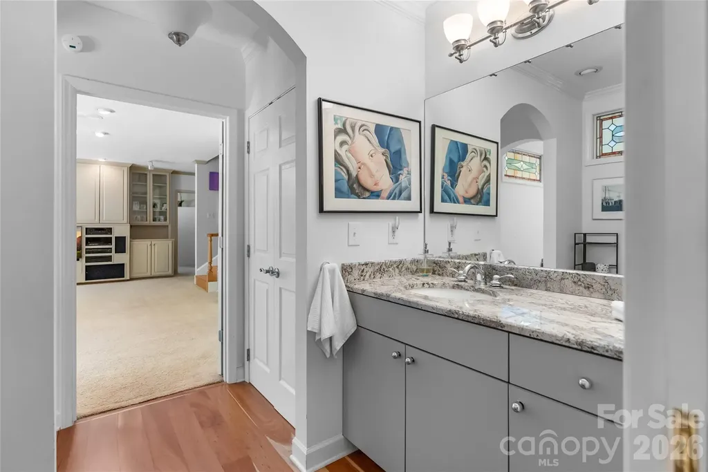 200 Robinhood Road Asheville NC 28804