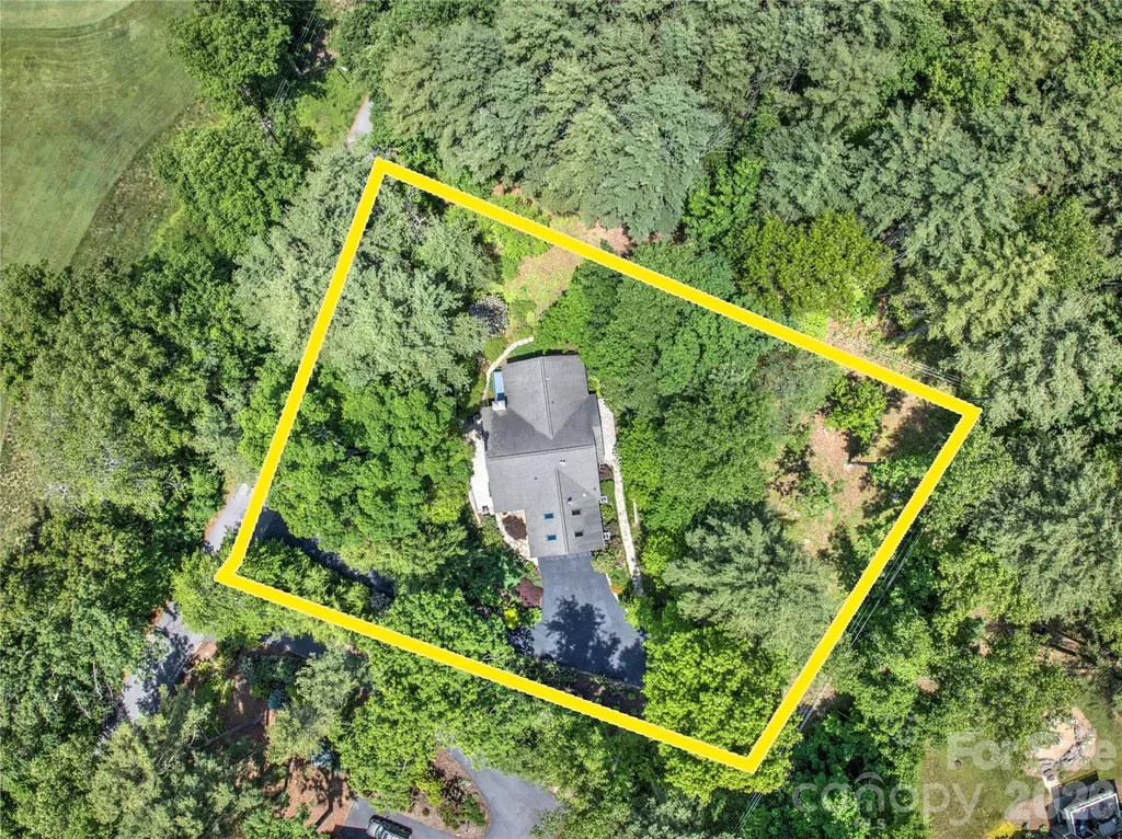200 Robinhood Road Asheville NC 28804