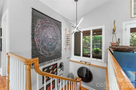200 Robinhood Road Asheville NC 28804