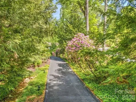 200 Robinhood Road Asheville NC 28804