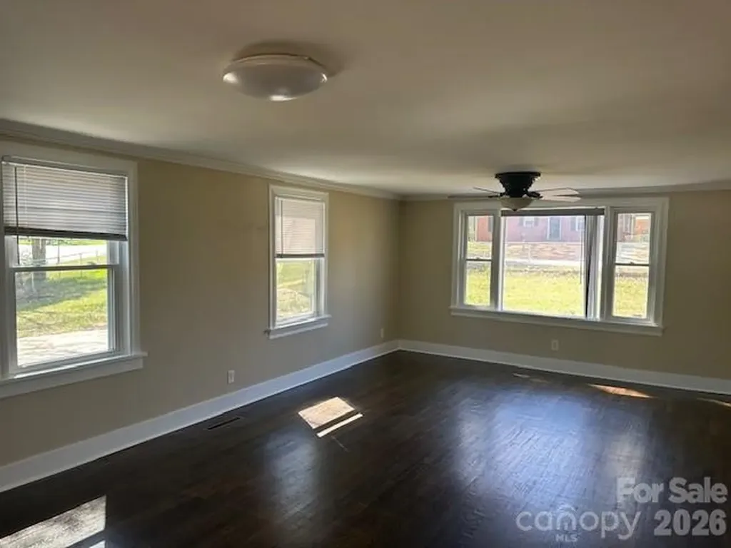 729 Park Drive Statesville NC 28677
