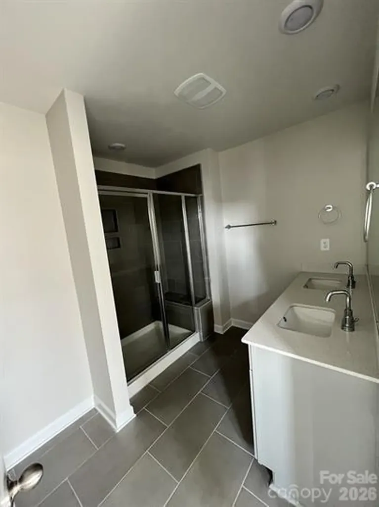 3754 Memorial Parkway Charlotte NC 28217