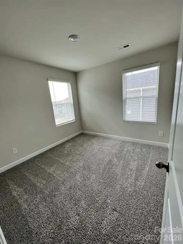 3754 Memorial Parkway Charlotte NC 28217