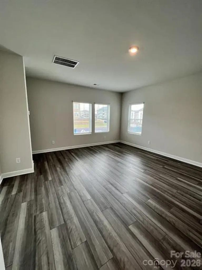 3754 Memorial Parkway Charlotte NC 28217