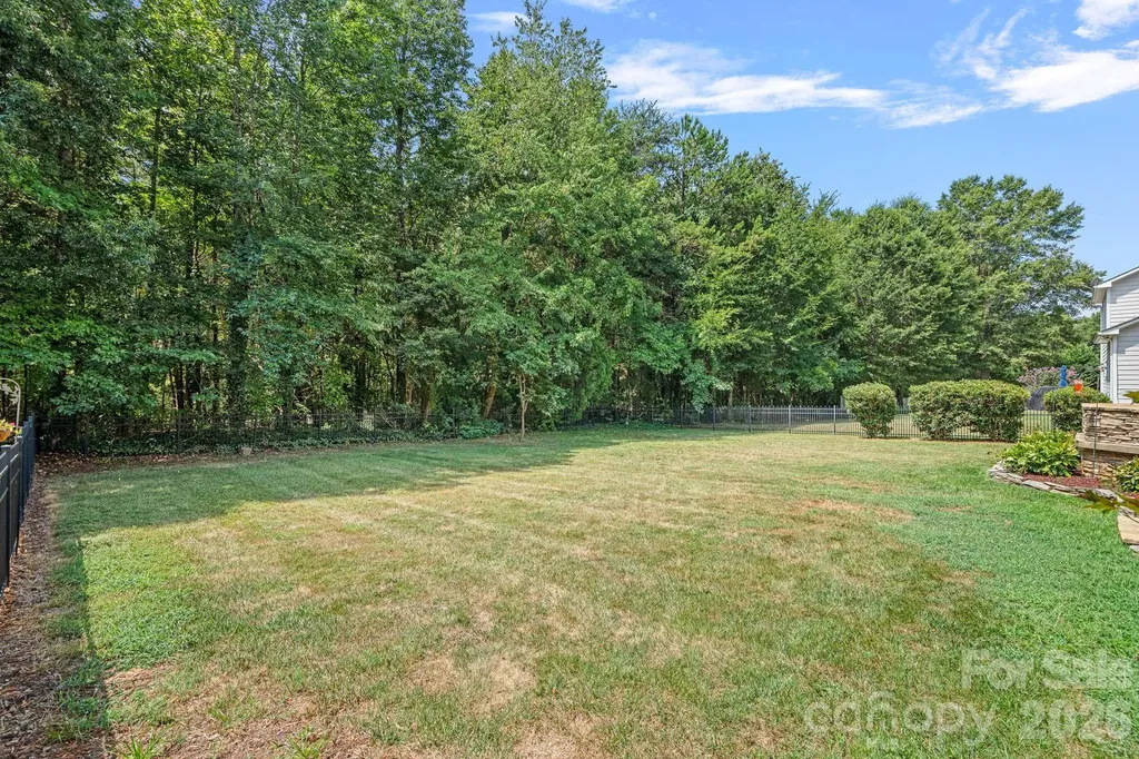 123 Hedgewood Drive Mooresville NC 28115