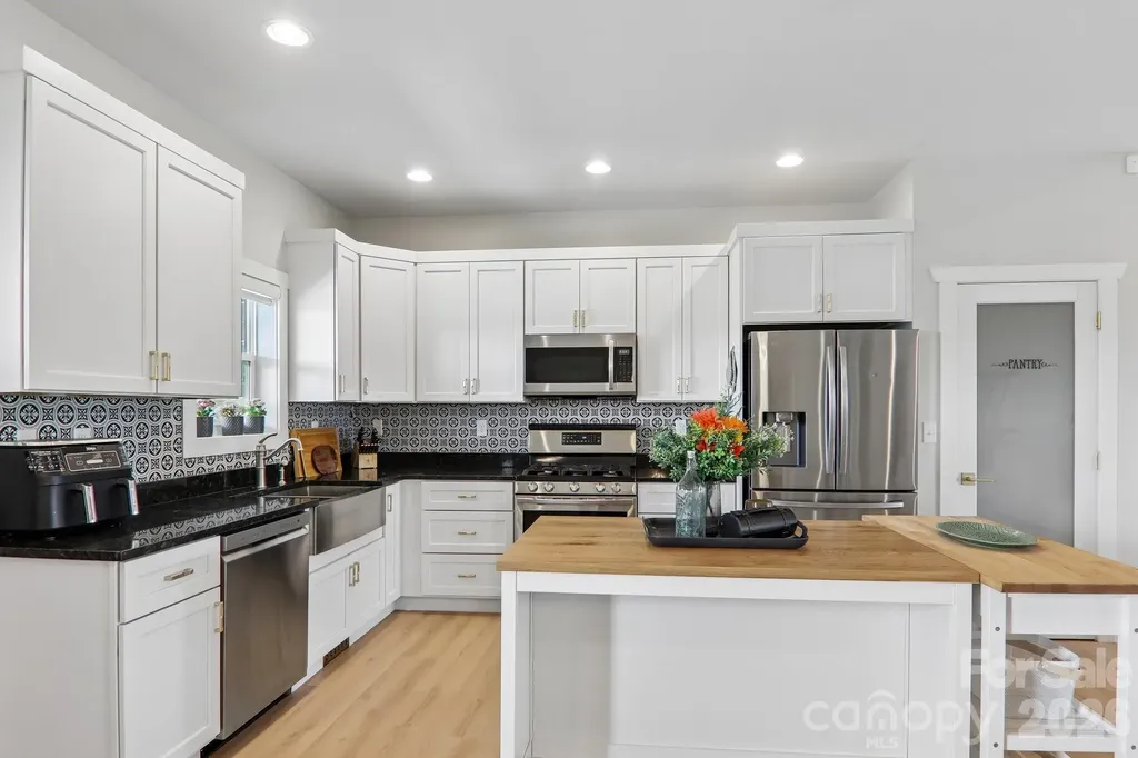68 Simply Grateful Drive Hendersonville NC 28792