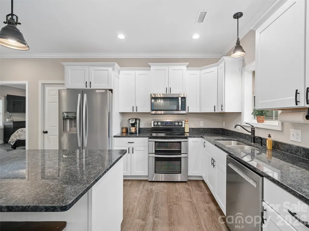 111 Wipprecht Drive Spruce Pine NC 28777