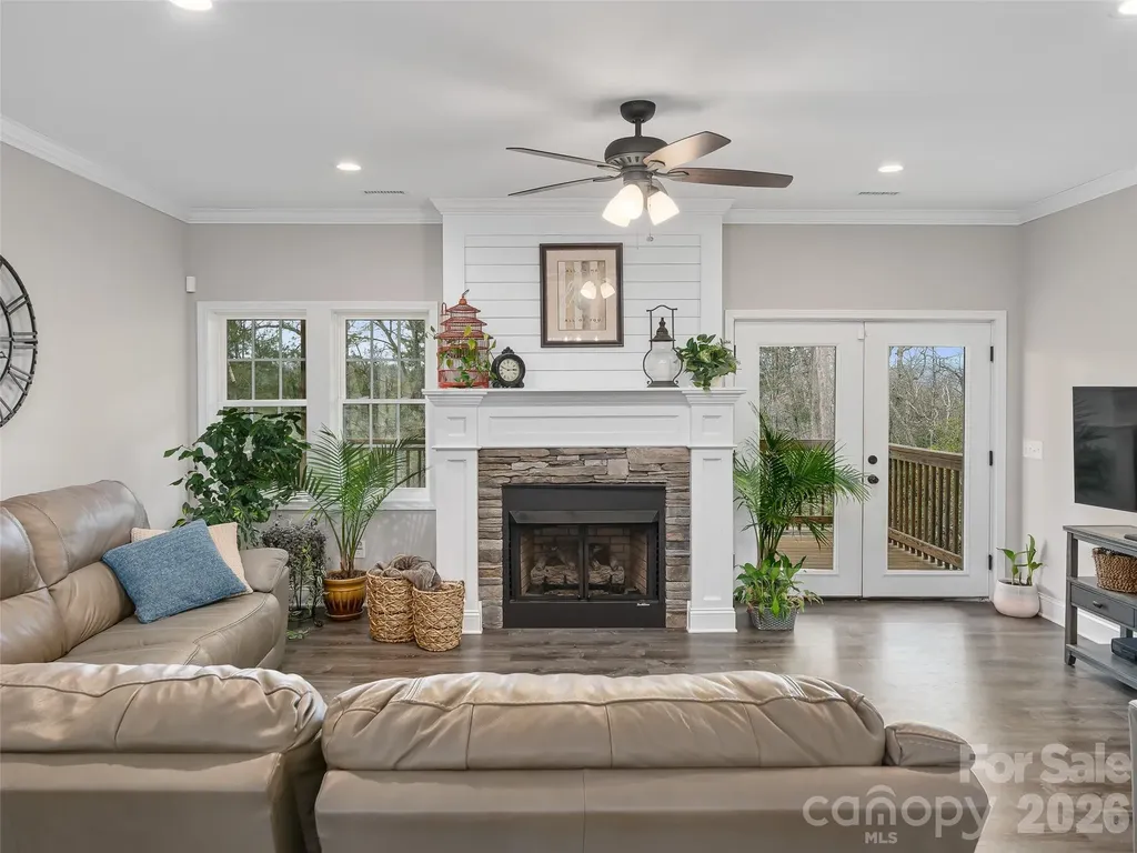 111 Wipprecht Drive Spruce Pine NC 28777