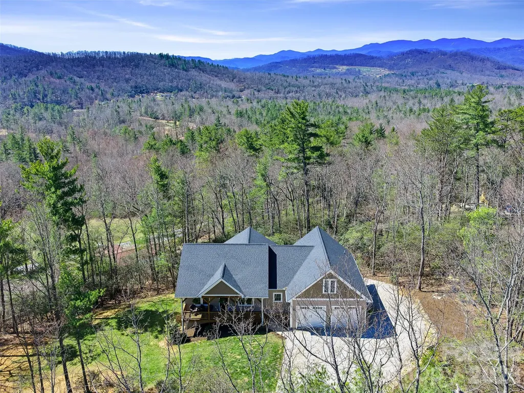111 Wipprecht Drive Spruce Pine NC 28777