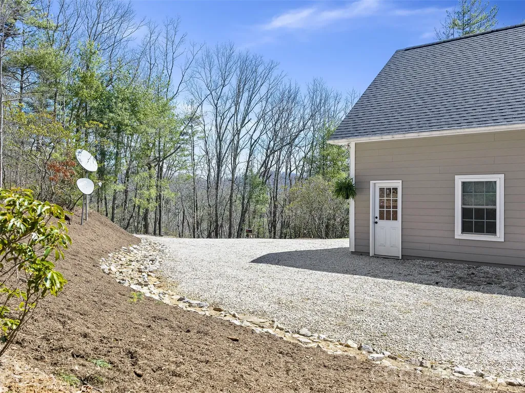 111 Wipprecht Drive Spruce Pine NC 28777