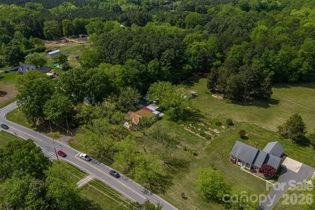 5309 Hickory Grove Road Stanley NC 28164