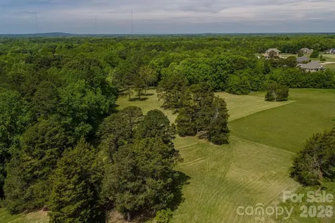 5309 Hickory Grove Road Stanley NC 28164