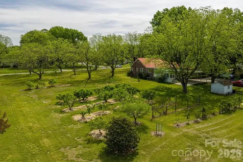 5309 Hickory Grove Road Stanley NC 28164