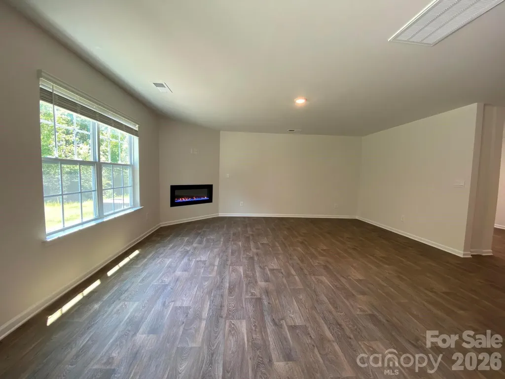 2209 Rolling Hills Drive Dallas NC 28034