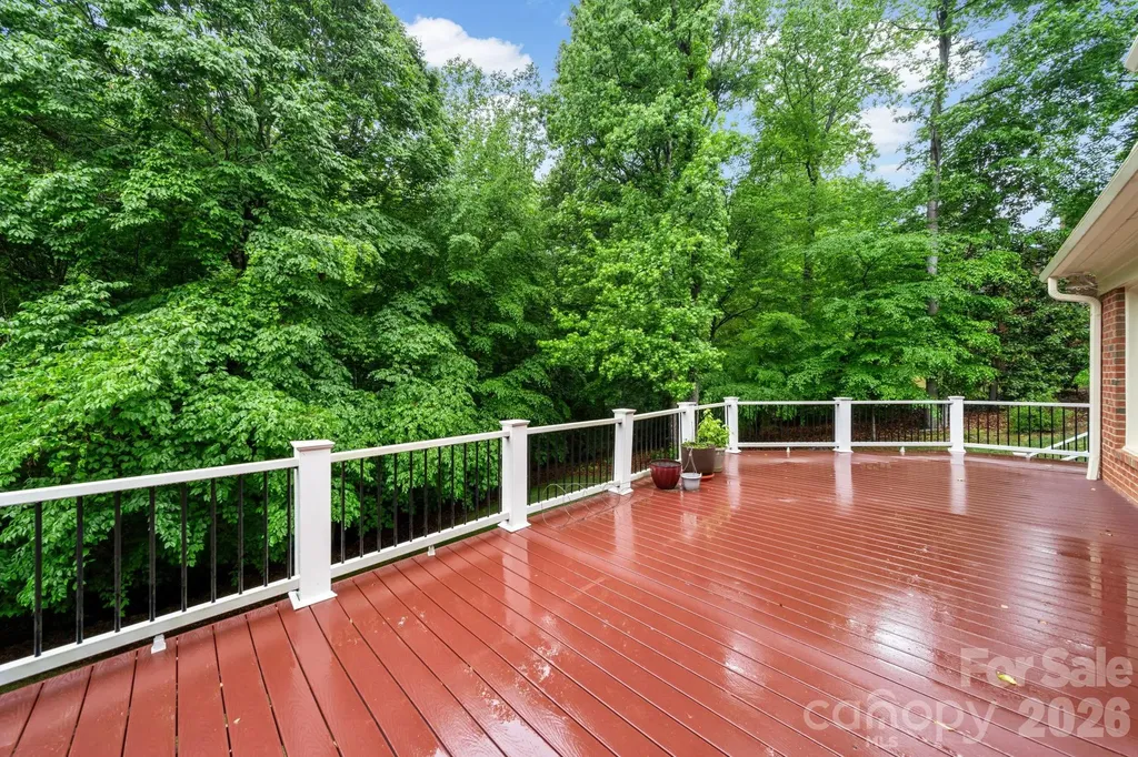 5215 Silchester Lane Charlotte NC 28215