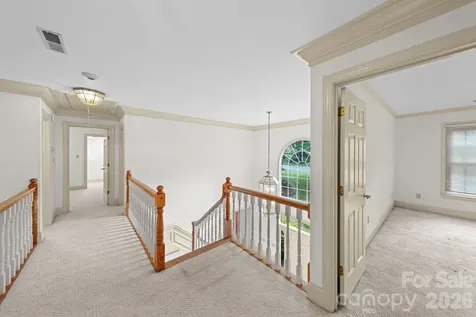 5215 Silchester Lane Charlotte NC 28215