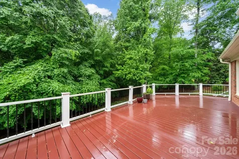5215 Silchester Lane Charlotte NC 28215