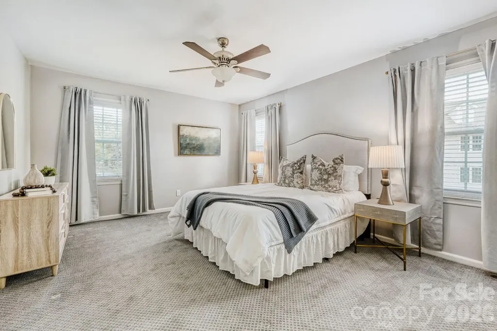 9411 Kings Falls Drive Charlotte NC 28210