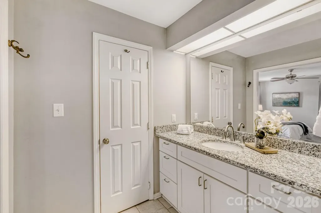 9411 Kings Falls Drive Charlotte NC 28210