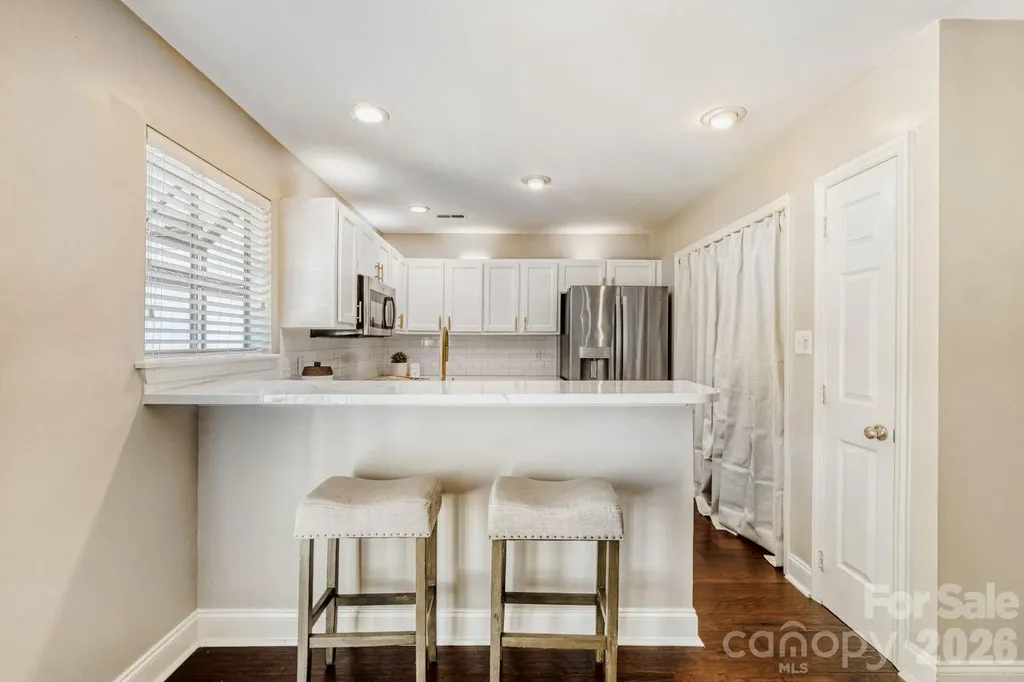 9411 Kings Falls Drive Charlotte NC 28210