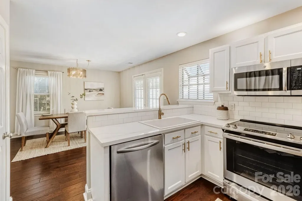 9411 Kings Falls Drive Charlotte NC 28210