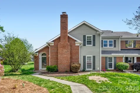 9411 Kings Falls Drive Charlotte NC 28210