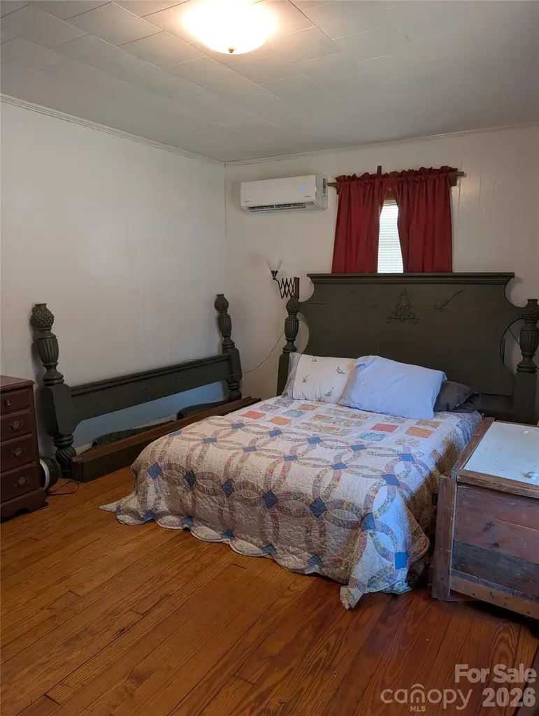 6712 Globe Road Lenoir NC 28645