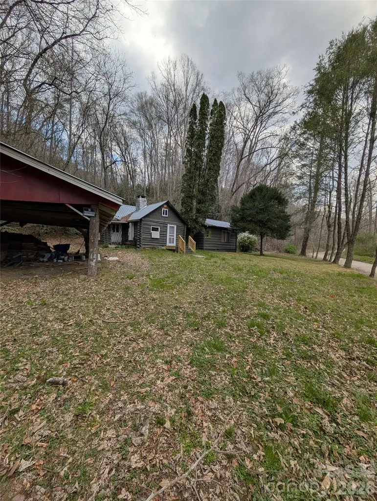 6712 Globe Road Lenoir NC 28645